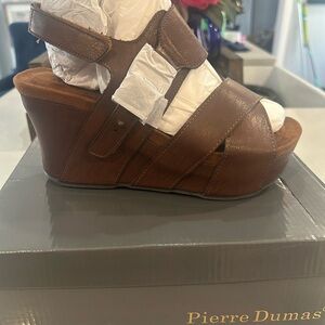 Pierre Dumas Tan Leather Wedge Sandals